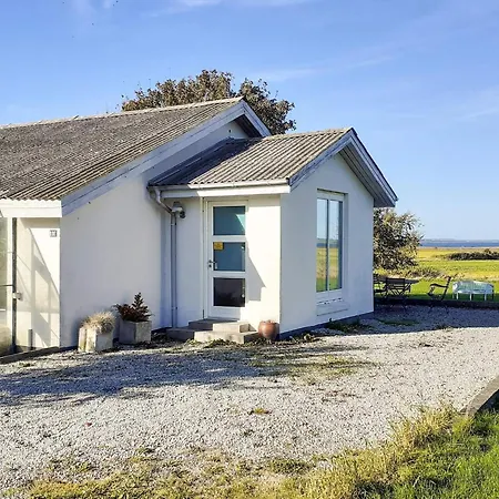 Holiday home Light-filled Retreat In